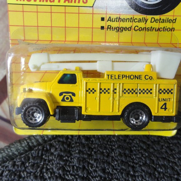 Matchbox Telephone Co Utility Truck Moving parts 90 edition~NOS~Sealed - Picture 2 of 4